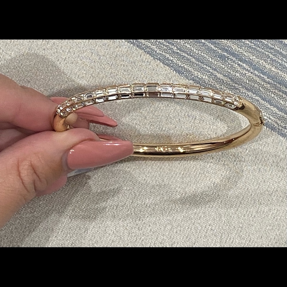 Gold Swarovski Bangle - Picture 1 of 5